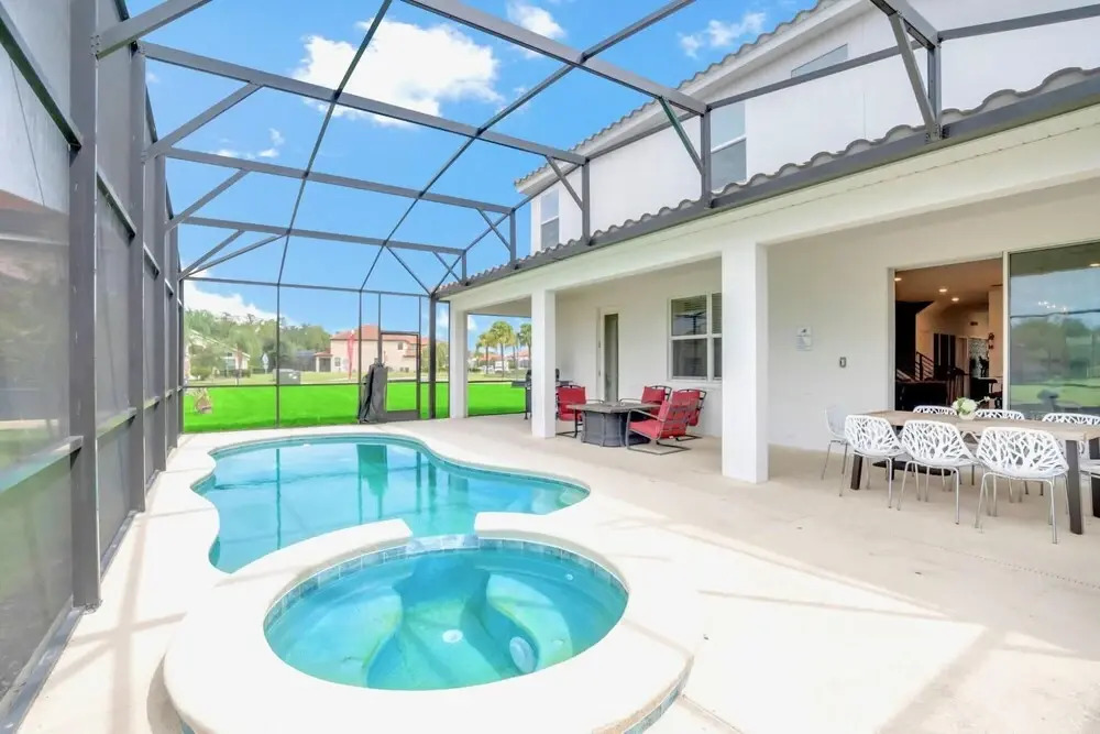 9BR Family Home w Pool Hot Tub- Near Disney