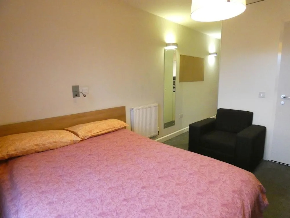 Newington Court