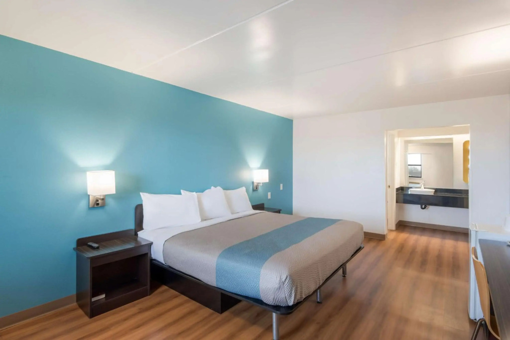Motel 6-Colorado Springs, CO - Air Force Academy