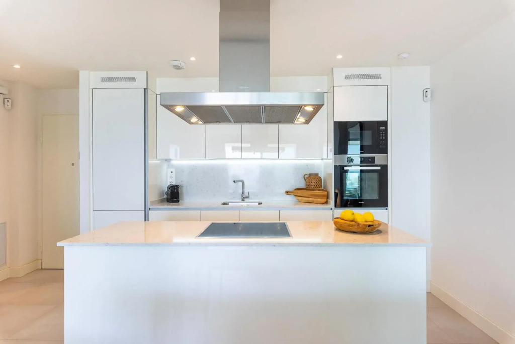Luxury High End - Santa Barbara Heights CLC - For Work, Play & Family