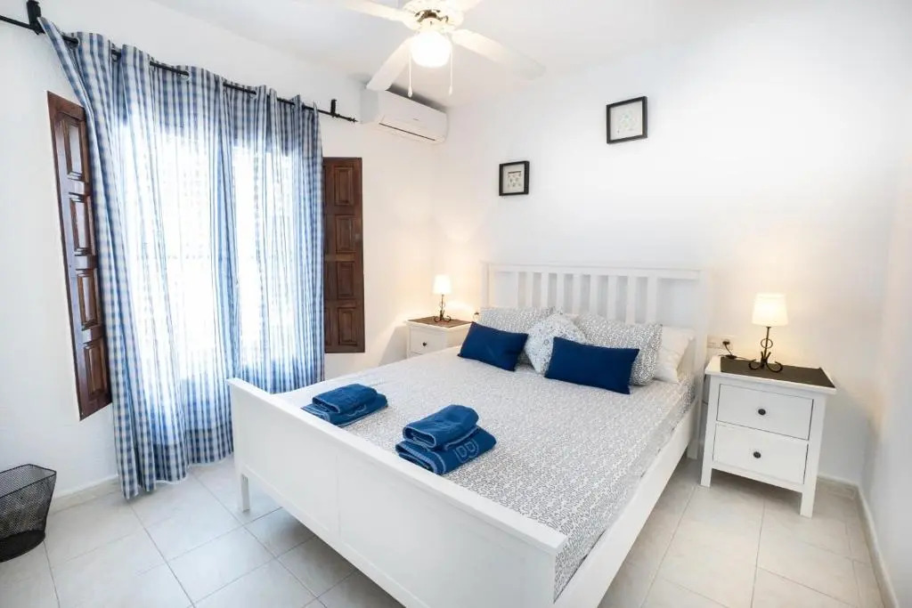 NUEVA NERJA 71 MENYBER