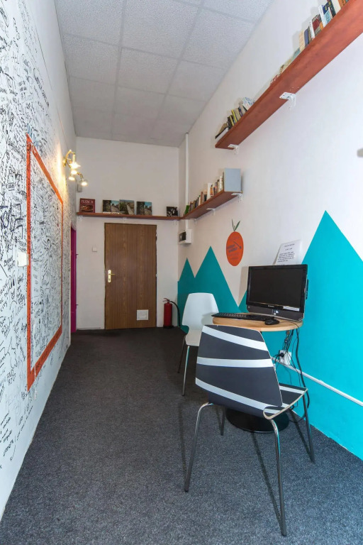 Hostel Orange