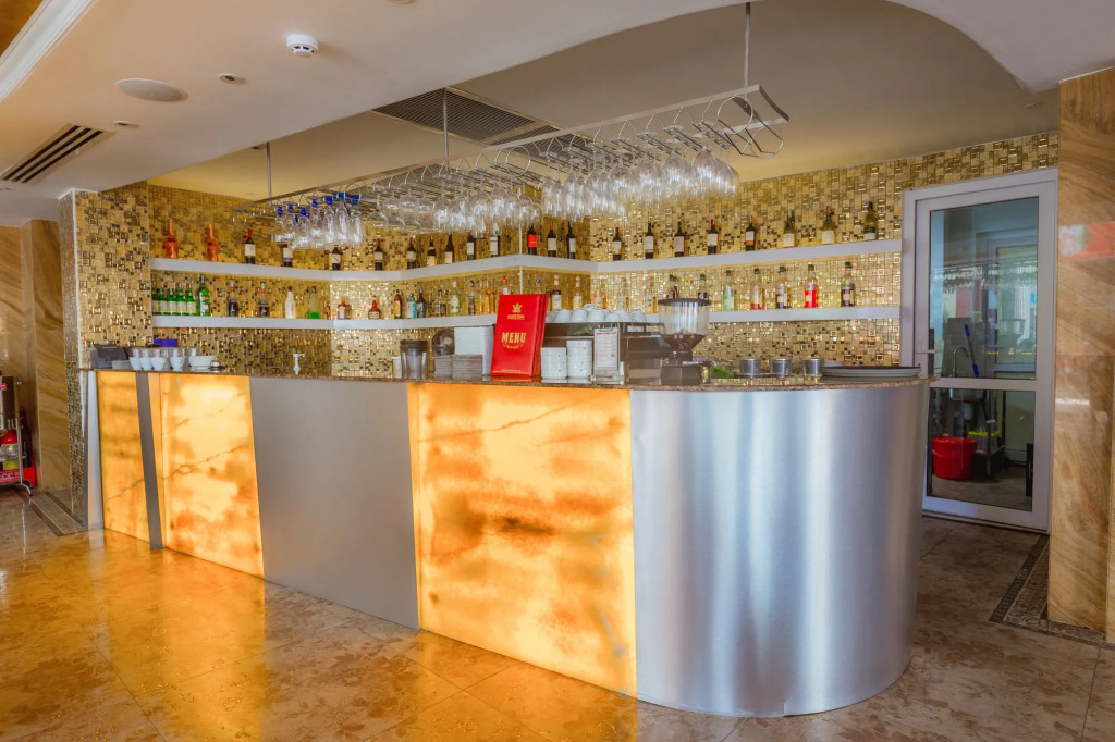 Hoang Trieu Hotel