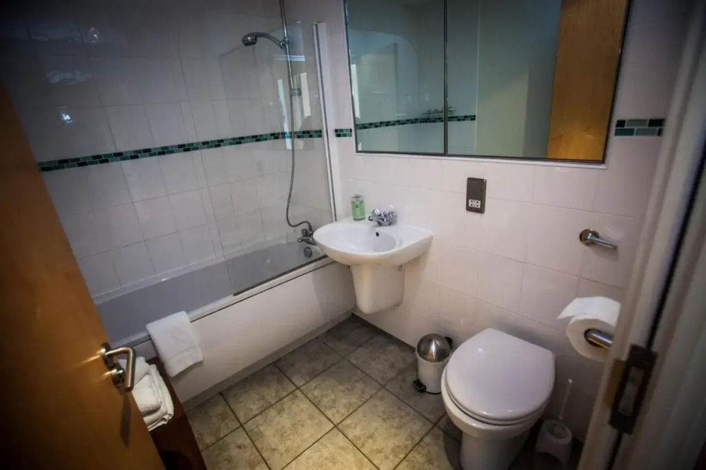 Cranbrook House Apartments - Near Ice Arena