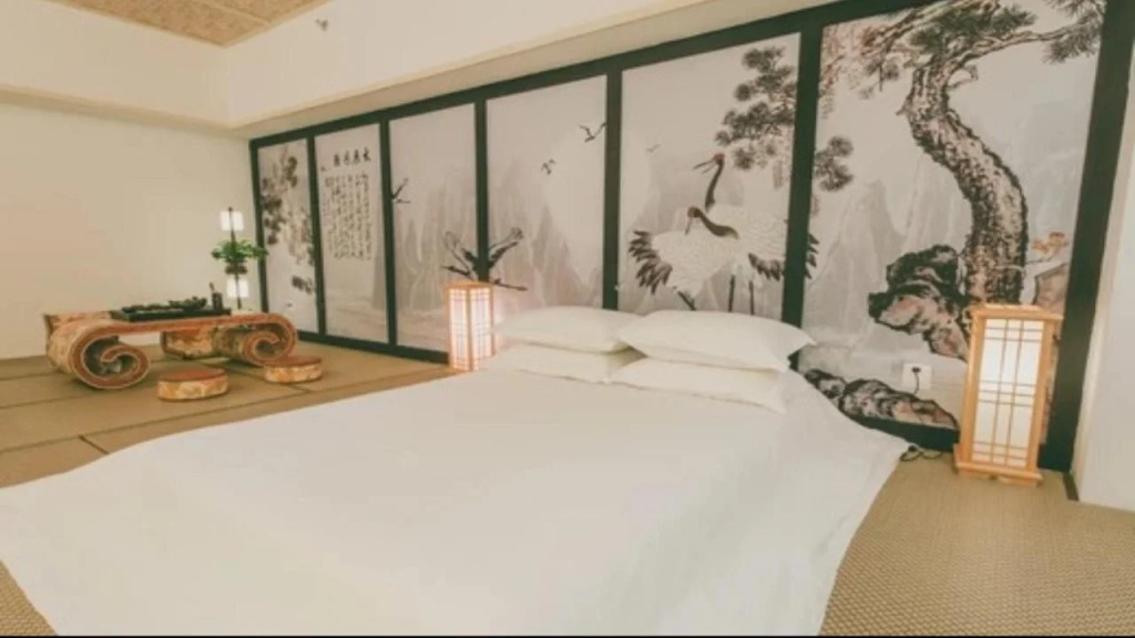 Carol Service Apartment