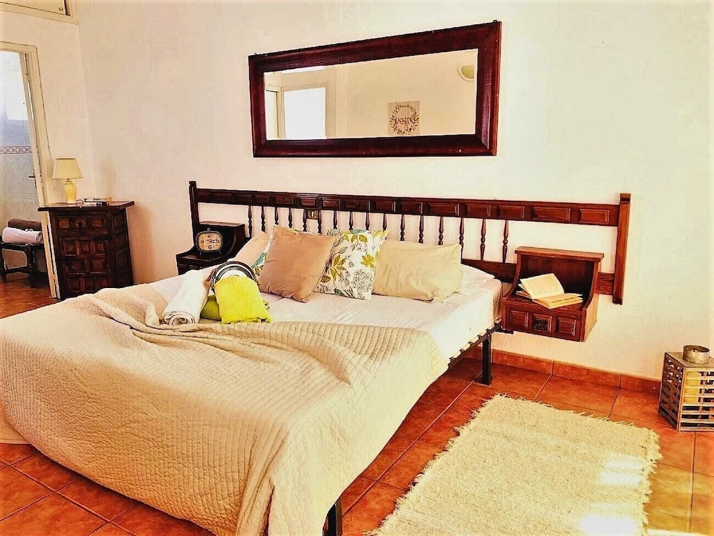Summer Sunny Light Apartment