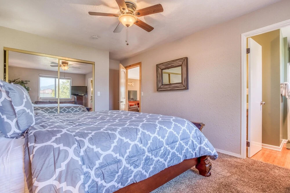 Charming Bungalow with Game Room and Scenic Views - Delightful Coastal Retreat