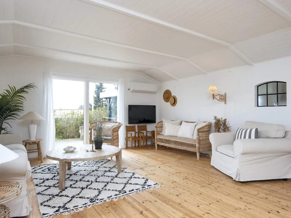6 person holiday home in Struer-By Traum