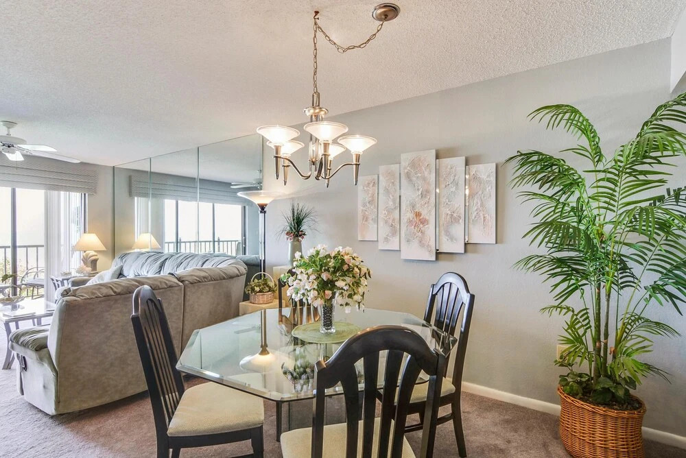 Land's End 404 Building 6 Direct Beachfront Condo/top Floor!