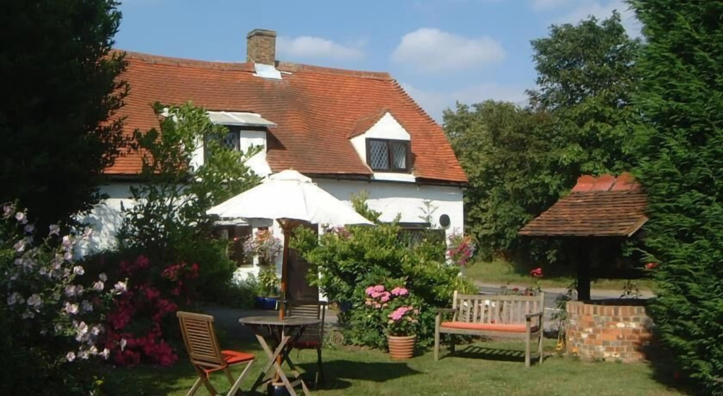 Cornfields Hotel & Restaurant
