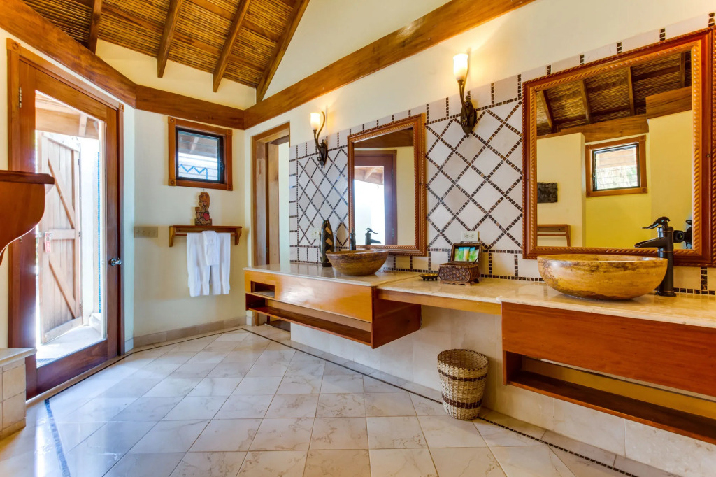 Almond Beach Resort at Jaguar Reef