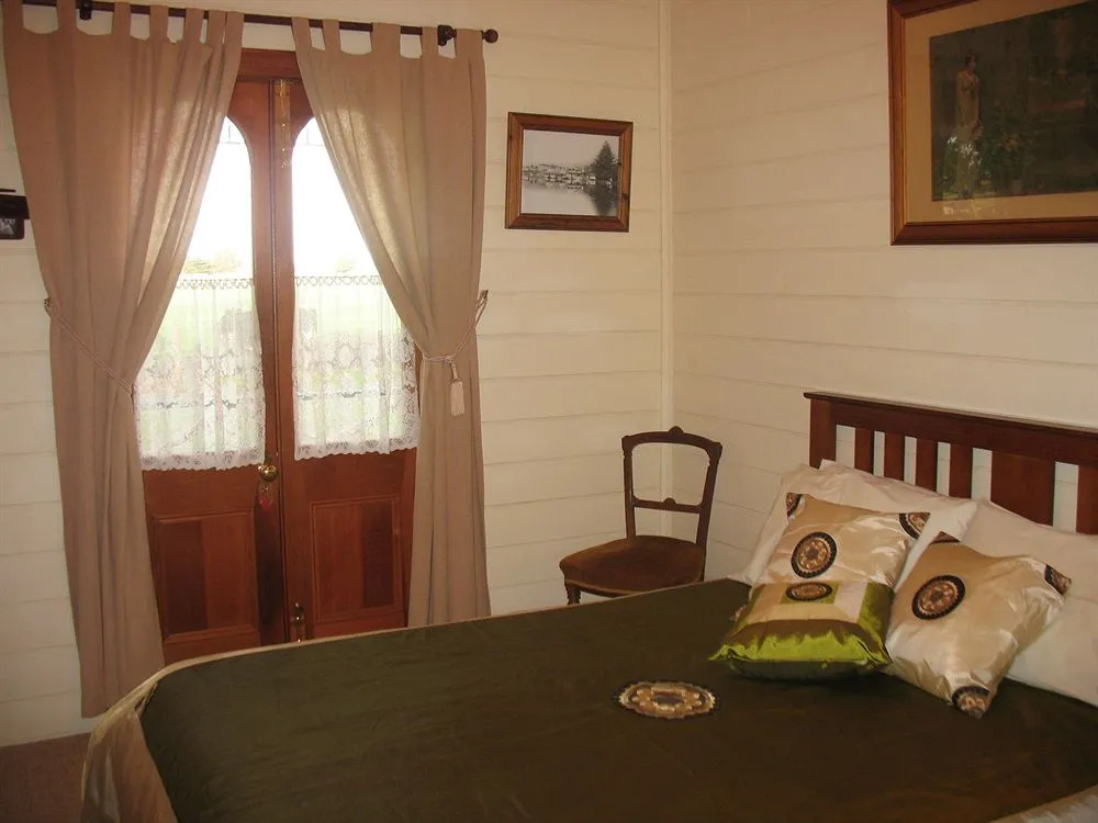 Butterfly Farm Bed and Breakfast Nirranda