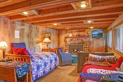 Lake Wenatchee Getaway - Lakefront Weekend Hideout