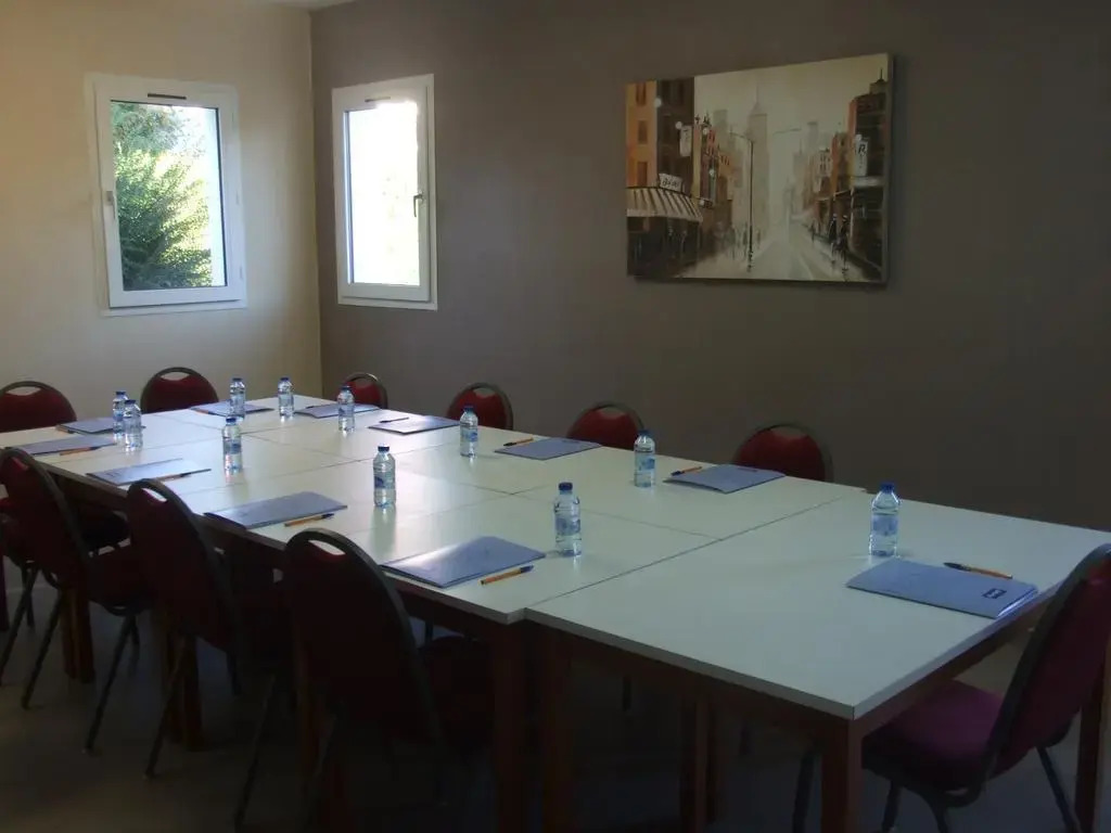 Hôtel Inn Design Chambéry - La Ravoire