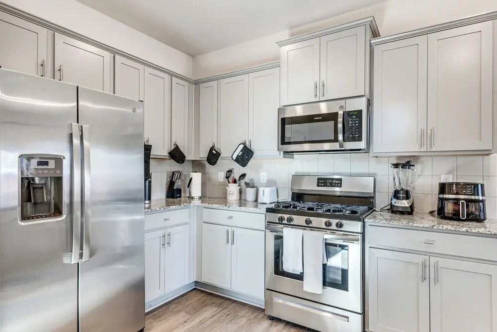 Near Atl! Spacious Townhome w/ Patio & WFH Setup
