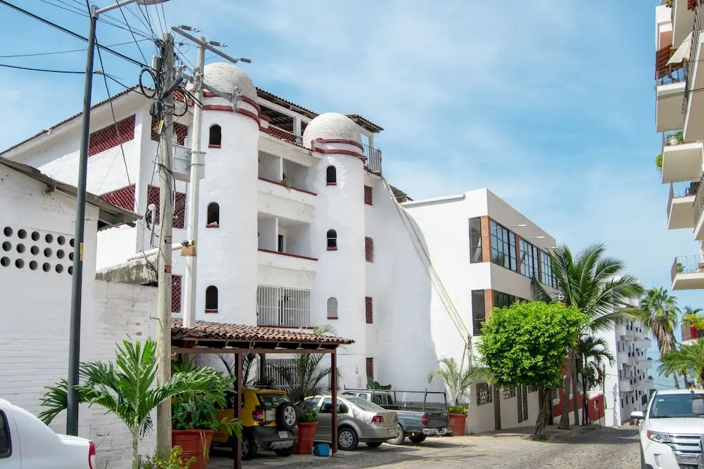 Pilitas Rainbow Hotel & Suites