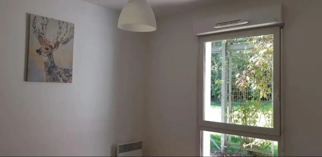 t3 avec sa terrasse ensoleillée