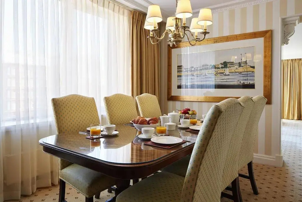 Cheval Thorney Court at Hyde Park