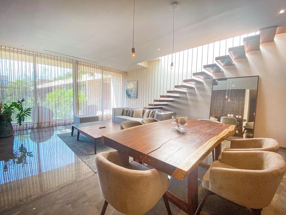 Modern 3 BR Penthouse With Pool View and Free Shuttle to Beach Club Roof Top Pool BBQ Area Yoga Space