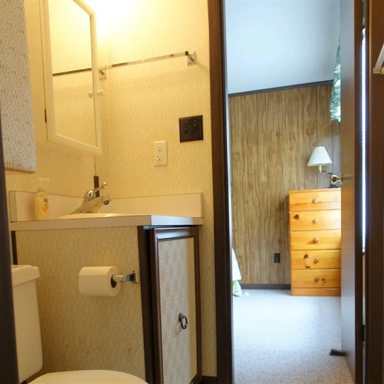 Floundering Around 3 Bedroom Cottage