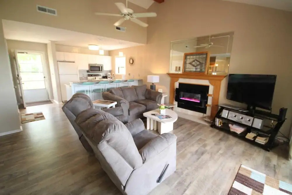 Bay Point Village Condominium