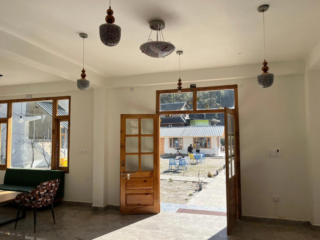 Hotel Adinova