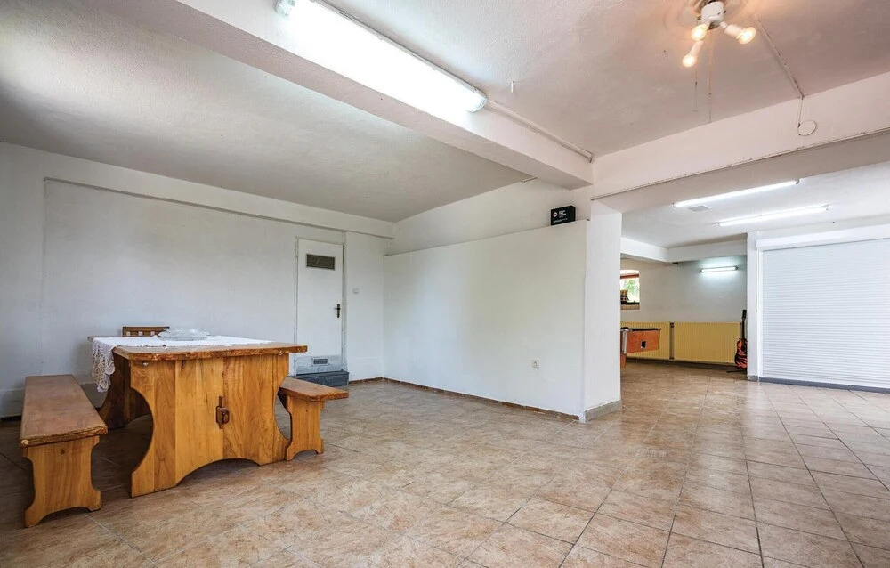 Beautiful Home in Brtonigla With 3 Bedrooms, Wifi and Outdoor Swimming Pool
