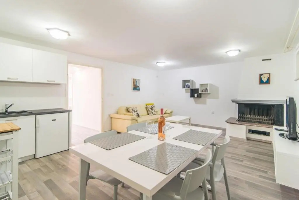 Apartment Complex Kampic