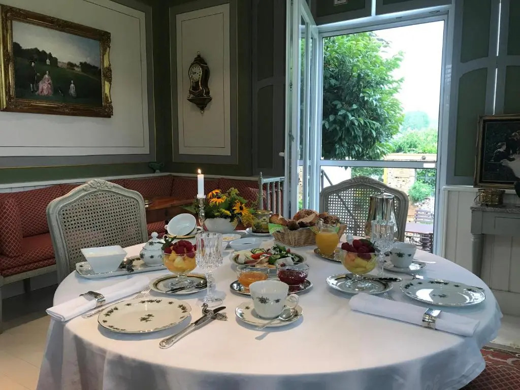 Bed & Breakfast mit Charme- Aux2platanes- Außergewöhnlich schön am Bodensee