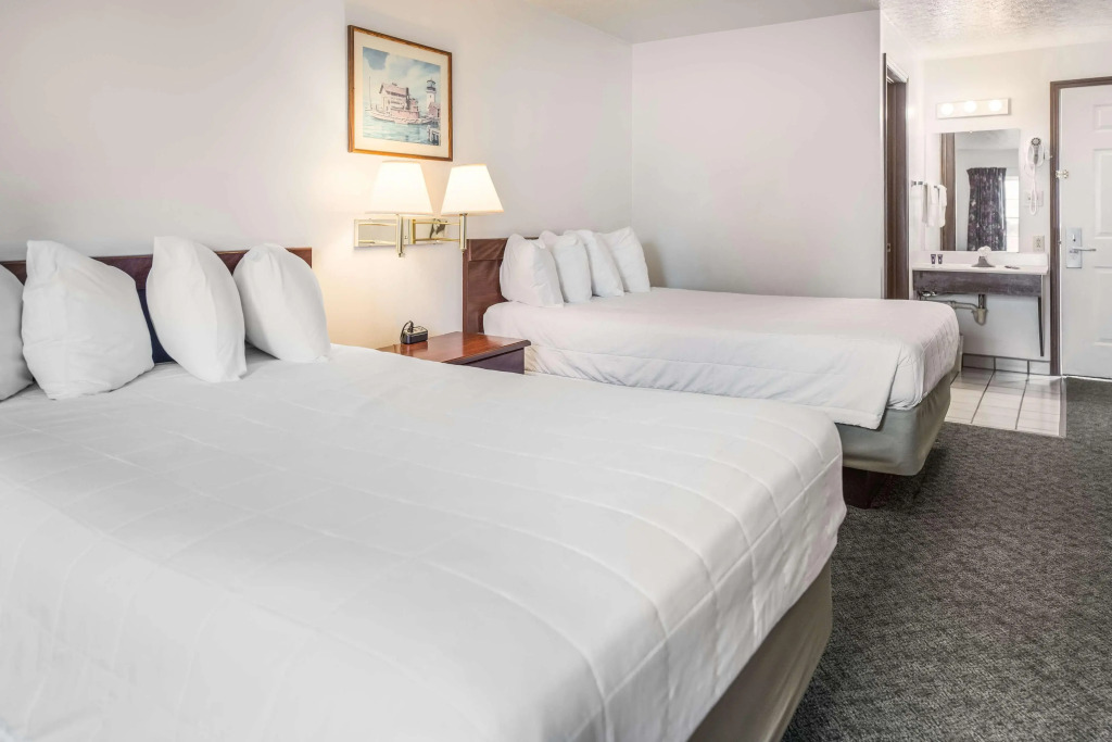 Knights Inn Sandusky
