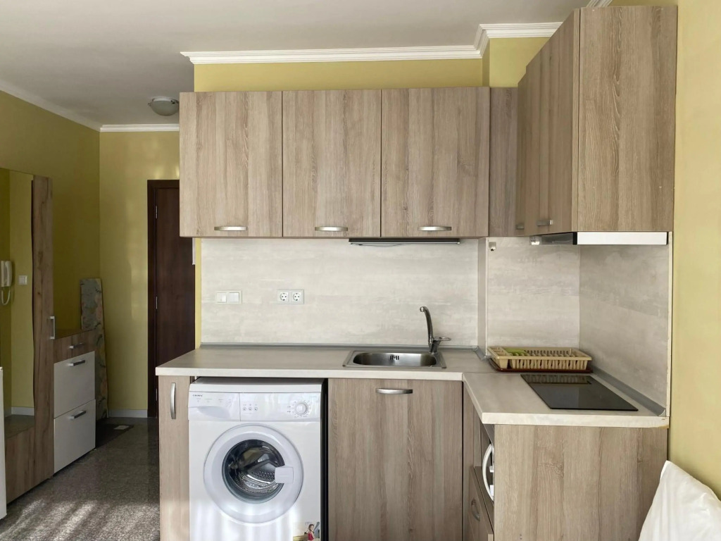 One Bedroom Apartment Admiral Plaza C 45
