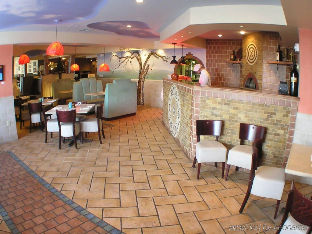 Senator Inn & Spa