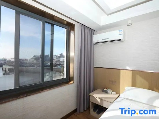 Xinrong Hotel