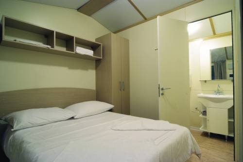 Camping Park Soline Mobile homes