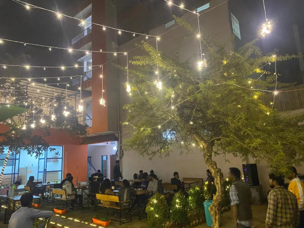 Live Free Hostel Varanasi