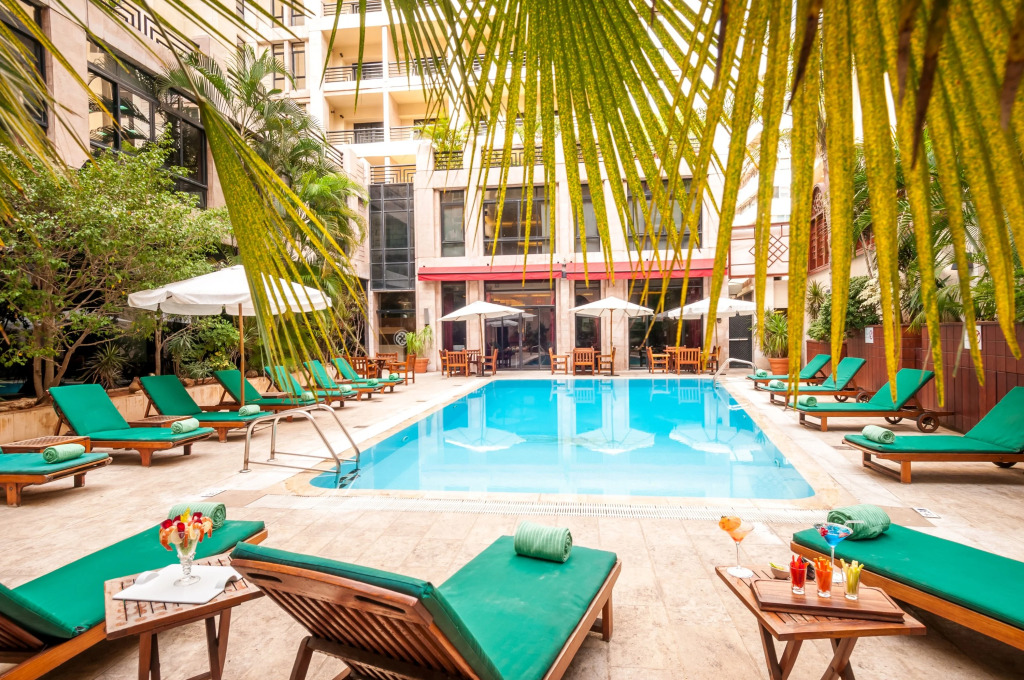 Le Commodore Hotel