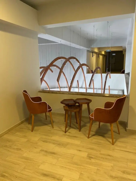 Grand Özalp Ai̇rport Hotel