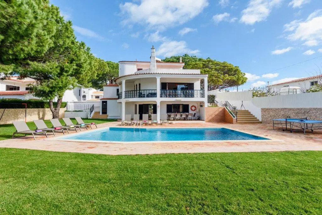 Villa Protea - 5 bedroom, beach, air-con, wifi