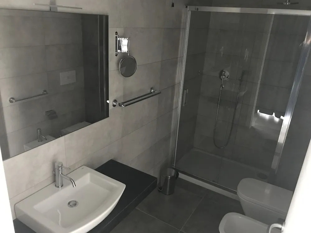 Erasmus Hotel