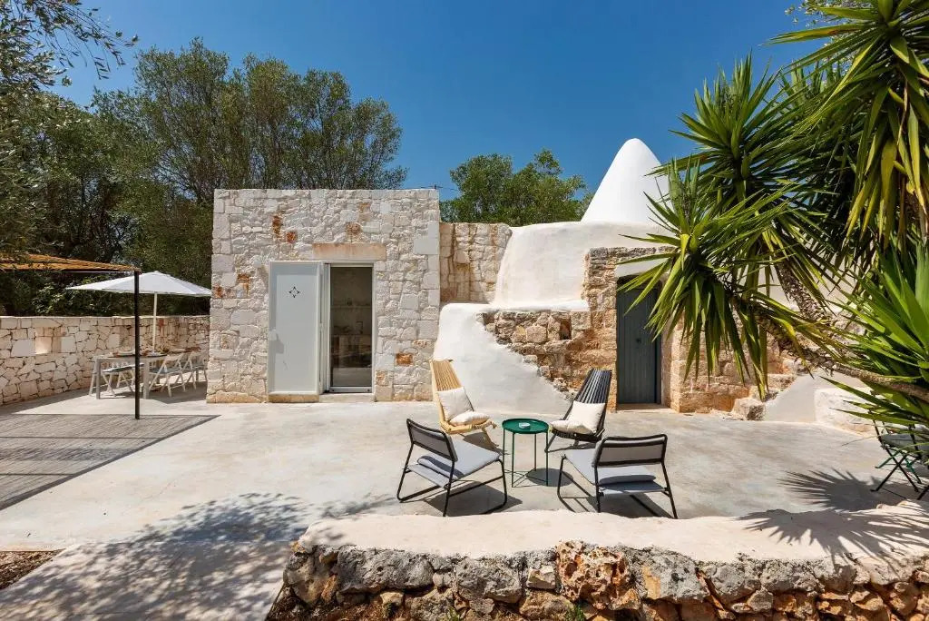 Trulli La Meringa by BarbarHouse