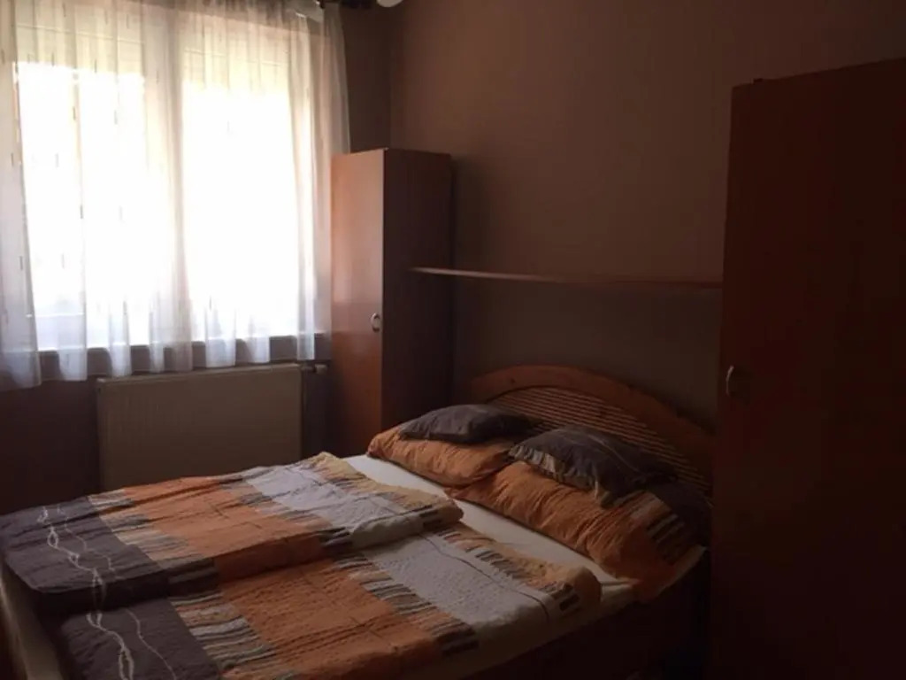 Imre Apartman