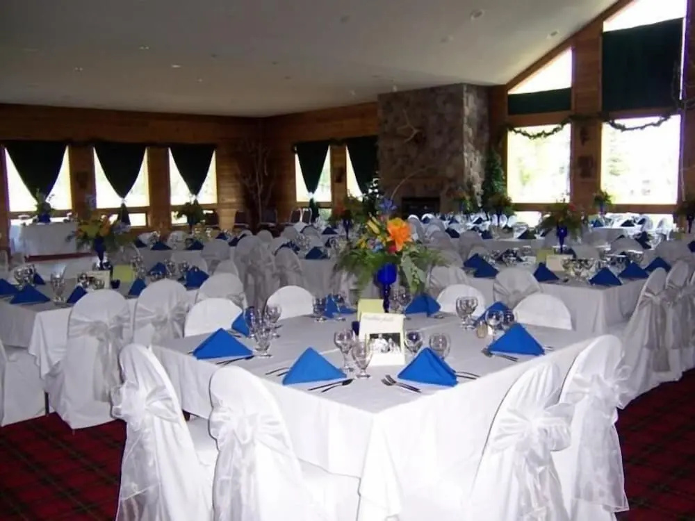 The Lodge at Crooked Lake