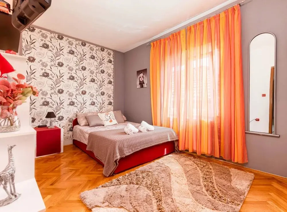 Luxury Seget Donji Apartments with Terrace and Sea View