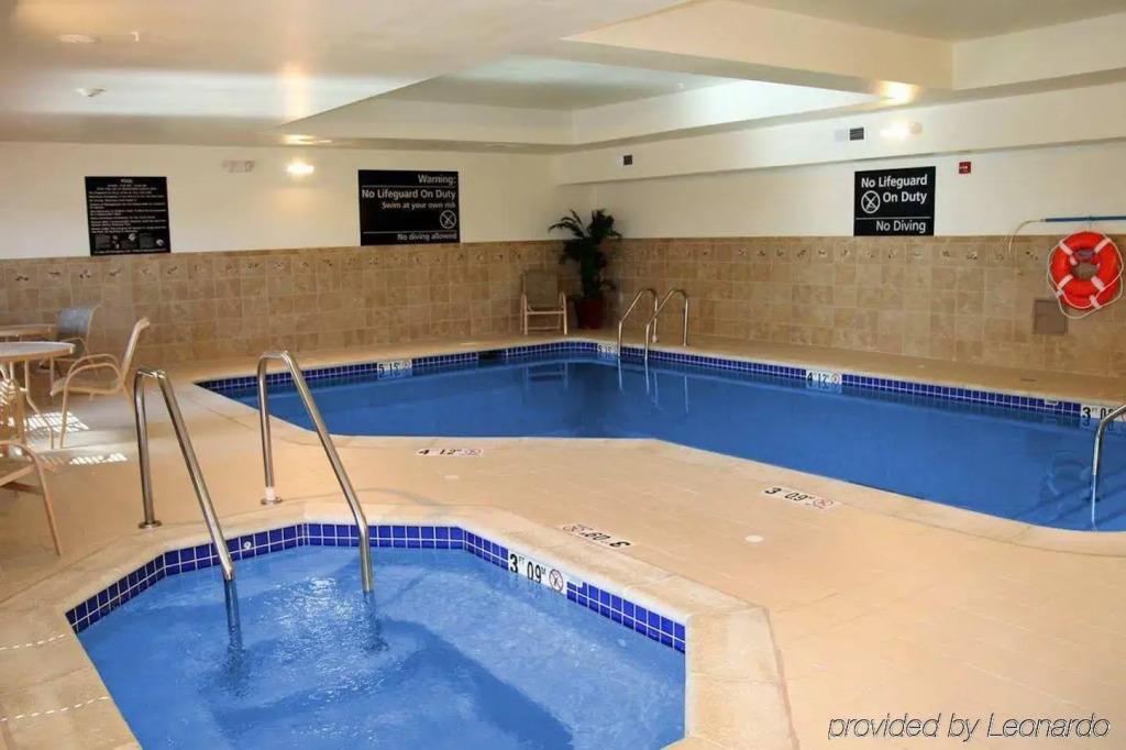Hampton Inn & Suites Lancaster