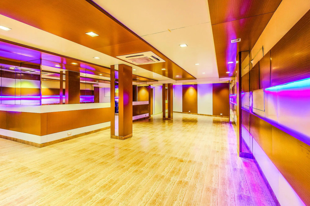 Fabhotel Sahar Garden