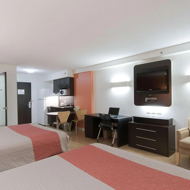 Motel 6-Brandon, MB