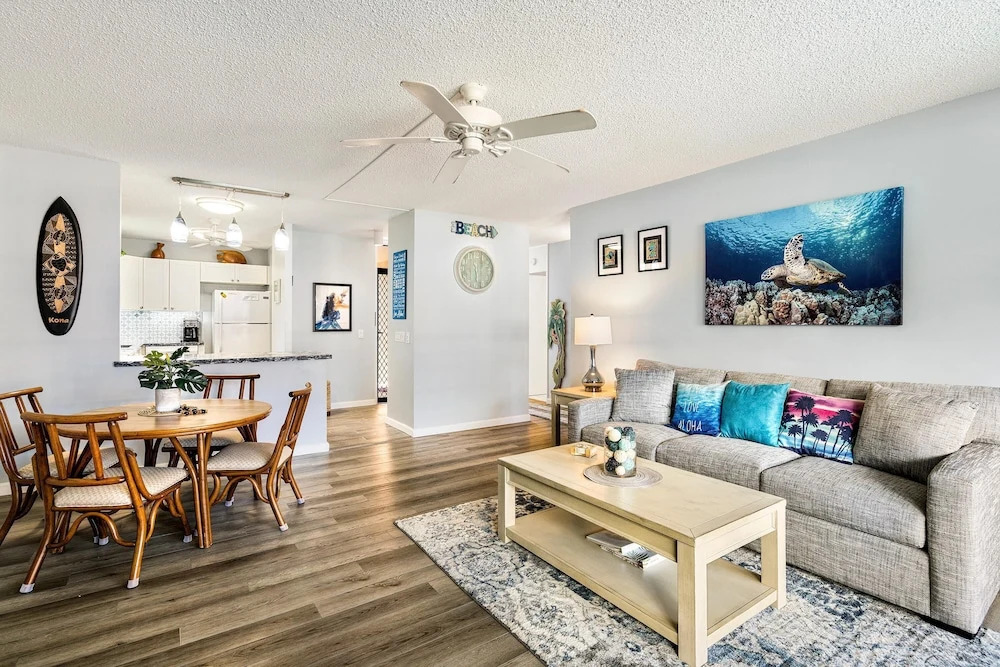 Kona Makai 1-204 Oceanview! AC! Remodeled! 2bd/2ba