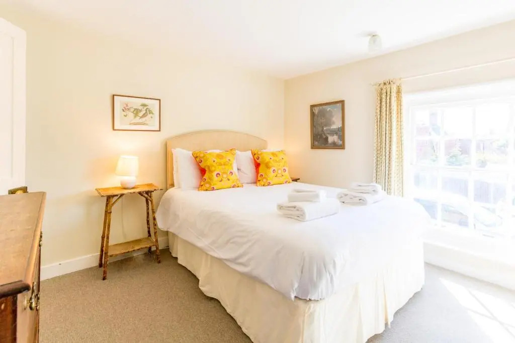 5 Coastguard Cottages