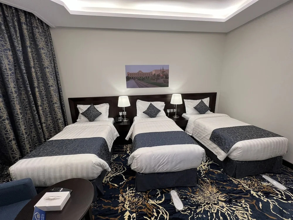 Zaha Taiba Hotel