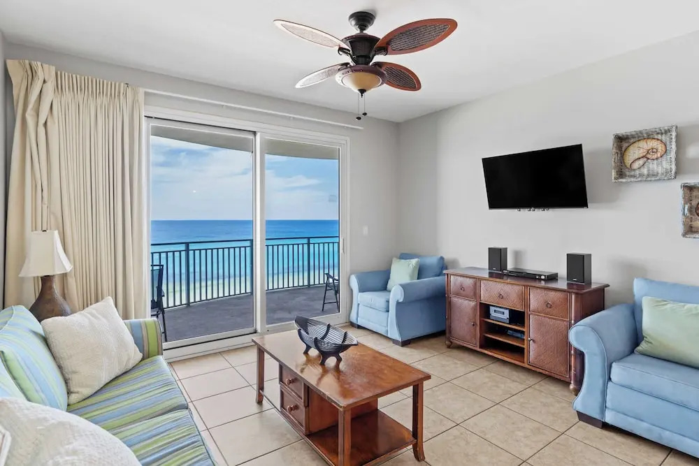 Sterling Breeze #604 Beachfront Condo w/ Balcony, Pool, Hot Tub & Pier Park